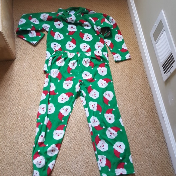 The Children's Place Other - Unisex fleece Santa pajamas Size 7/8